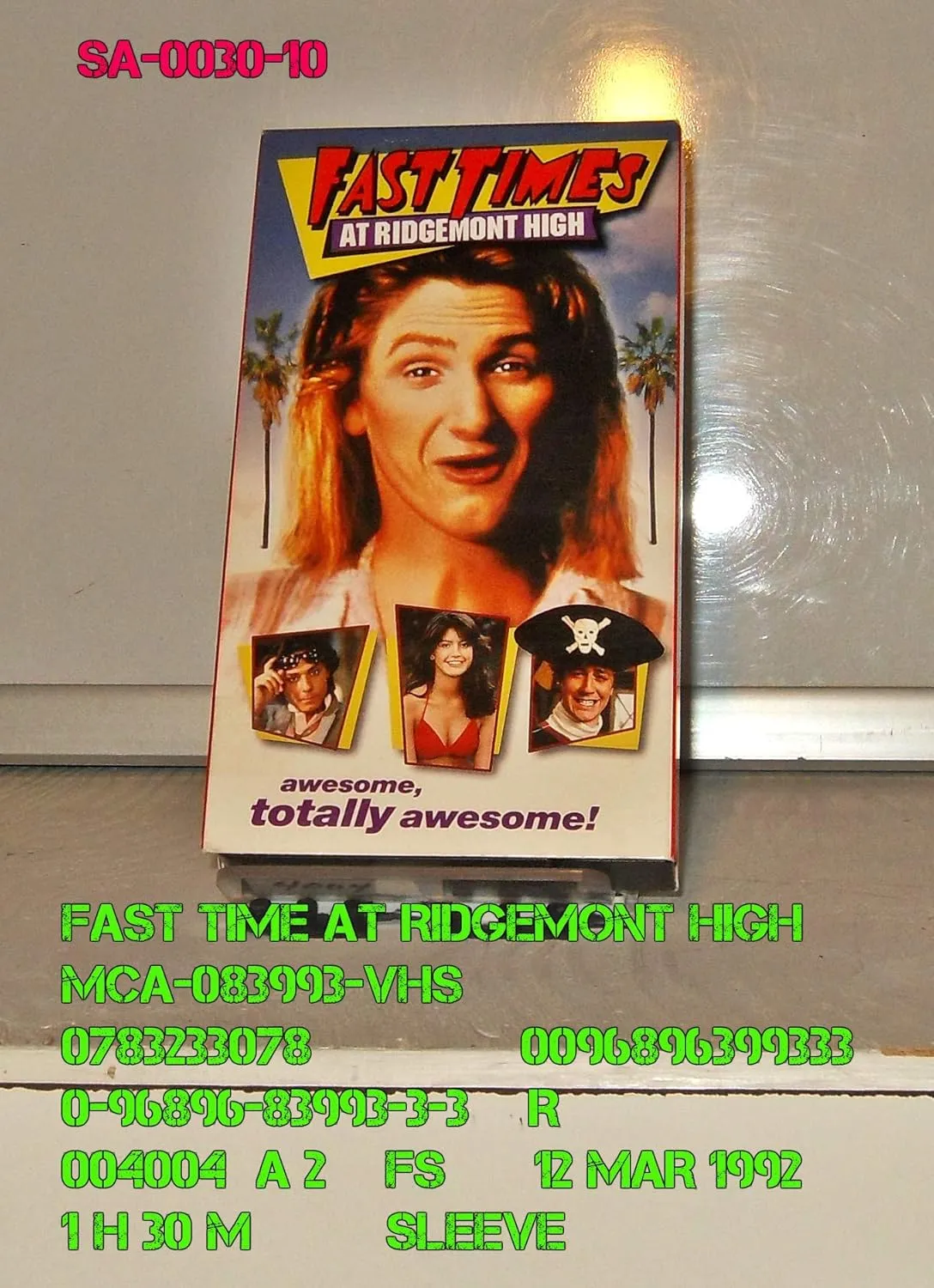Fast Times at Ridgemont High [VHS]