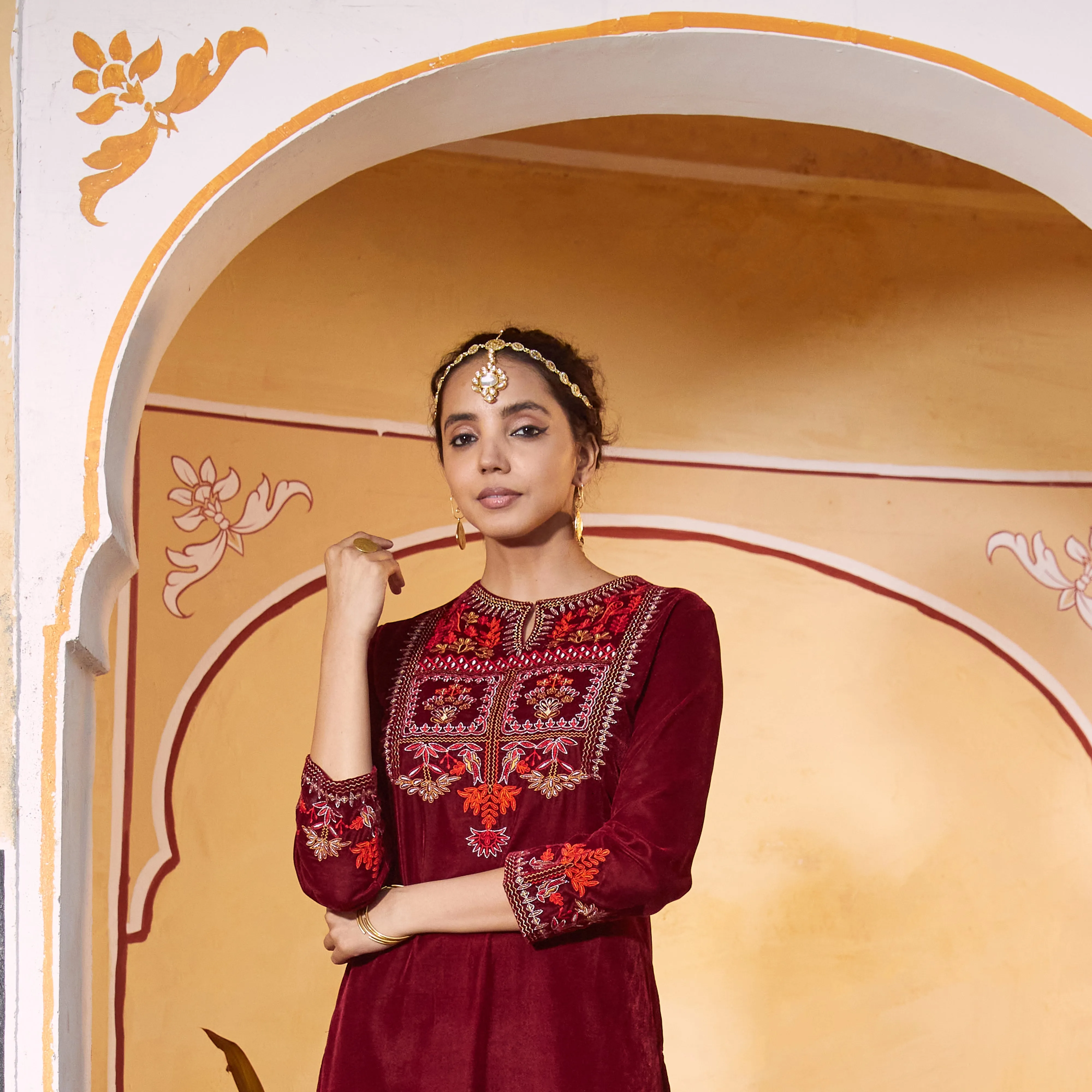 Maroon Velvet High Slit Zari Embroidered Kurta
